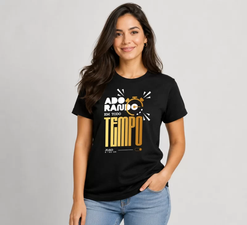 Camiseta Cristã Adorando Em Todo Tempo